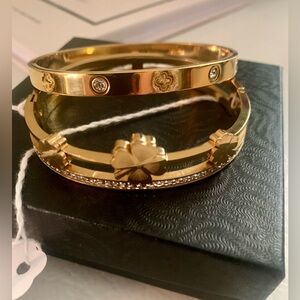 Gold Bangle Set